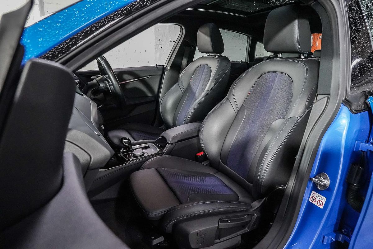 2023 BMW 2 Series 220i M Sport F44