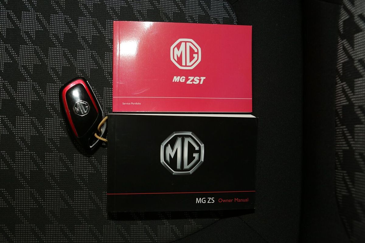 2023 MG ZST Core