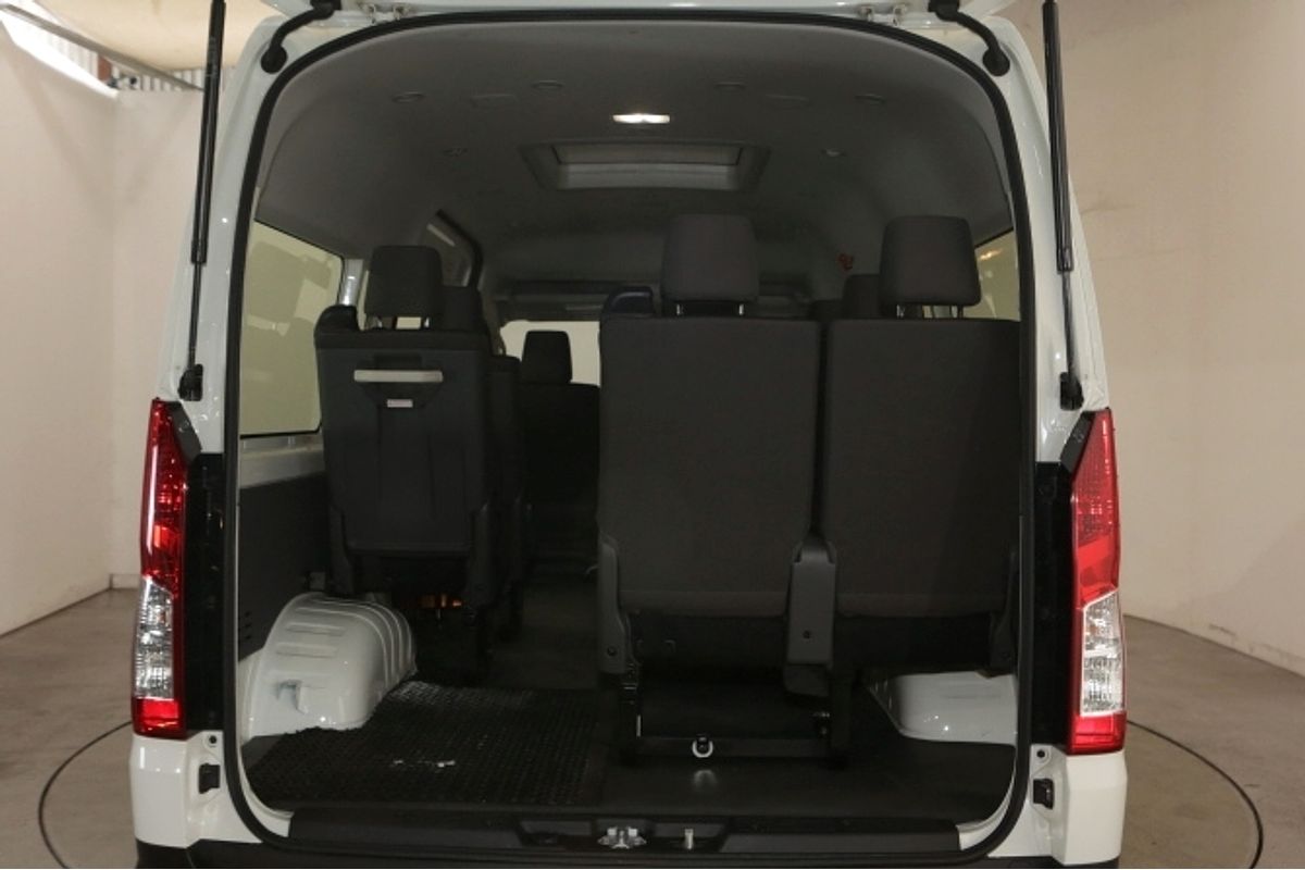 2019 Toyota Hiace Commuter GDH322R