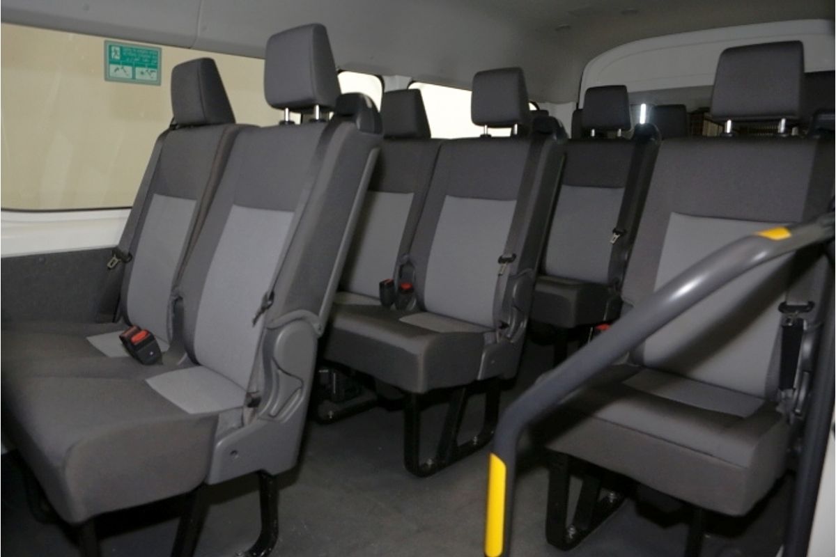 2019 Toyota Hiace Commuter GDH322R