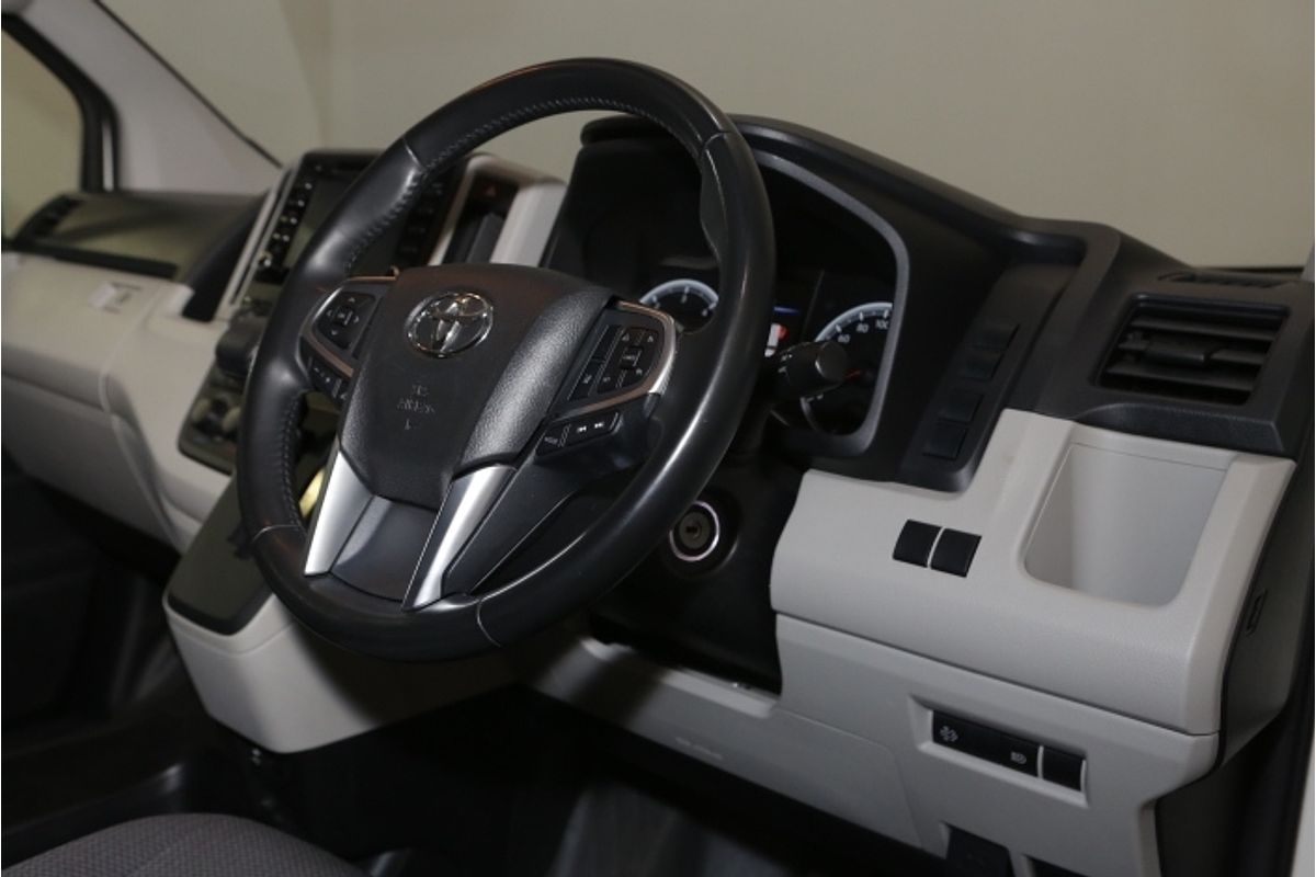 2019 Toyota Hiace Commuter GDH322R