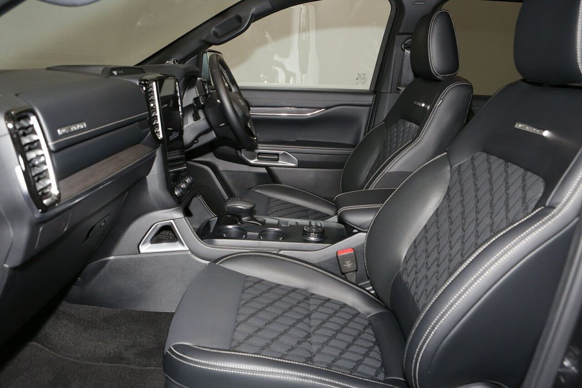 2024 Ford Everest Platinum 3.0L