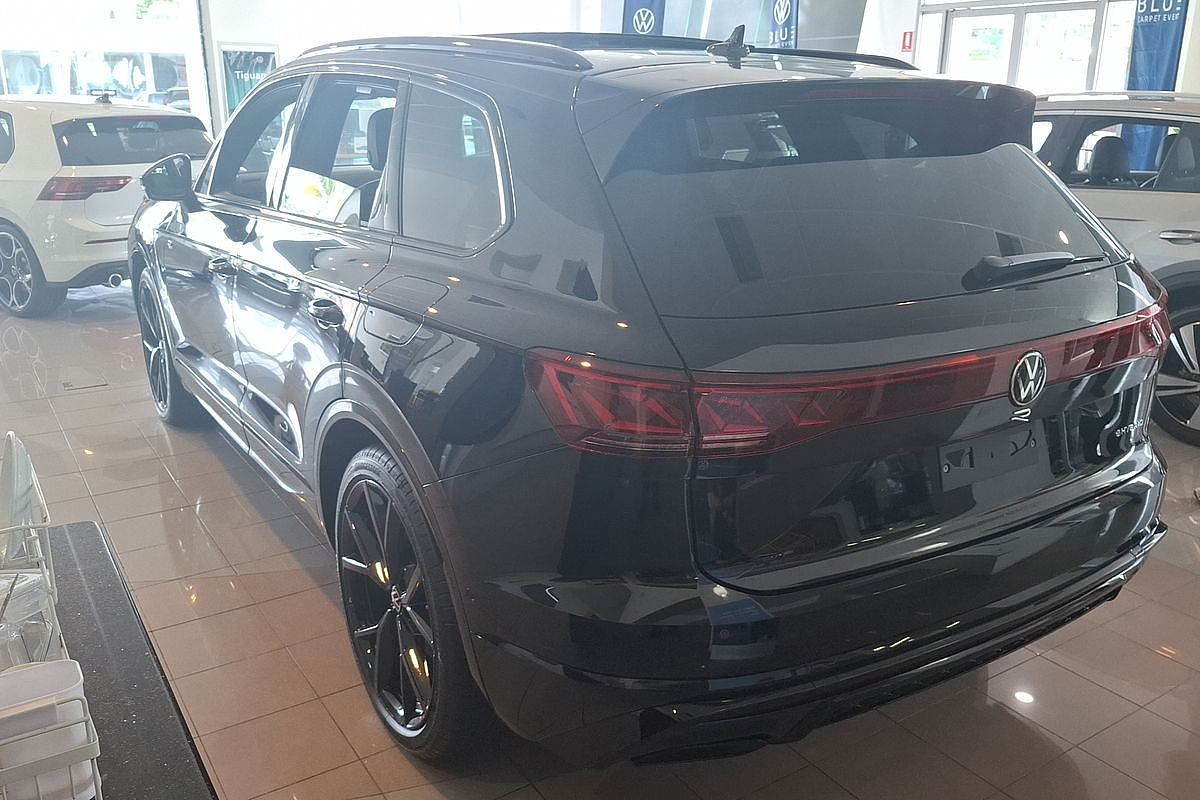 2024 Volkswagen Touareg R RC
