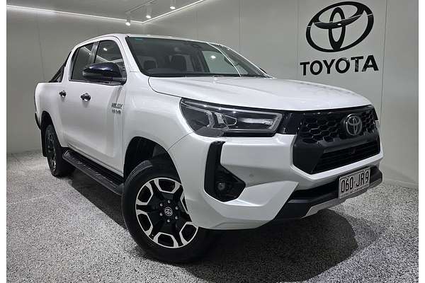 2024 Toyota Hilux SR5 48V GUN126R 4X4