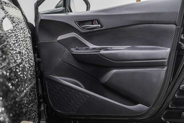 2023 Toyota C-HR GXL NGX10R