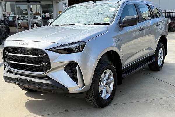 2025 Isuzu MU-X LS-M