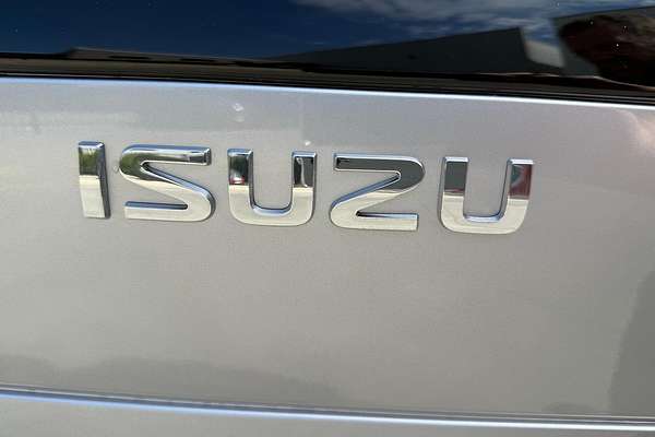 2025 Isuzu MU-X LS-M