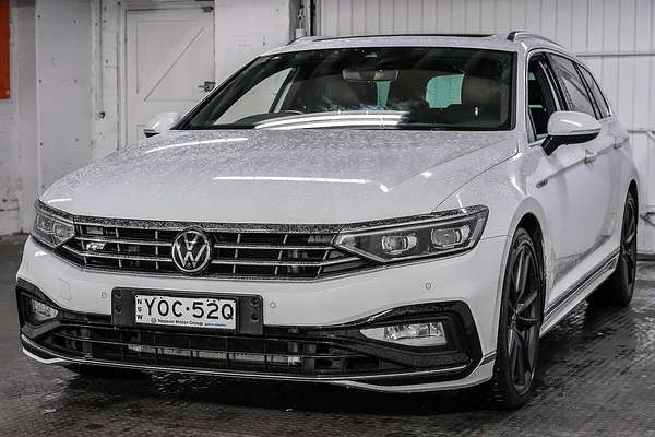 2023 Volkswagen Passat 206TSI R-Line B8