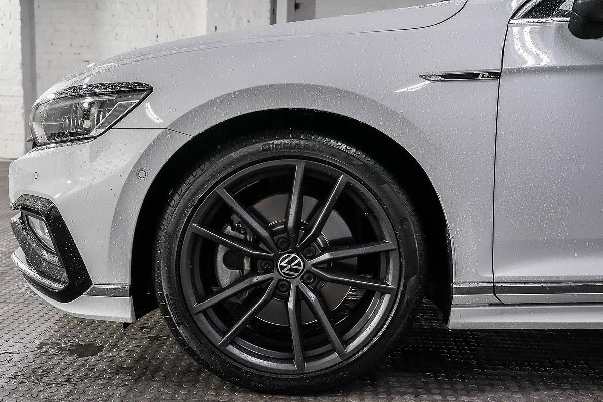 2023 Volkswagen Passat 206TSI R-Line B8