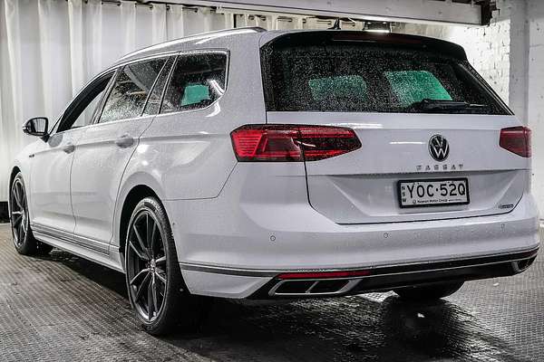 2023 Volkswagen Passat 206TSI R-Line B8