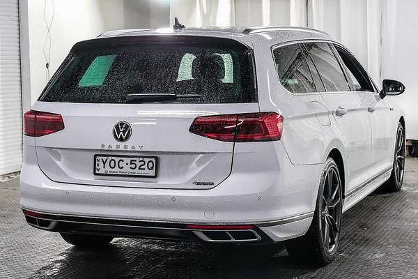 2023 Volkswagen Passat 206TSI R-Line B8