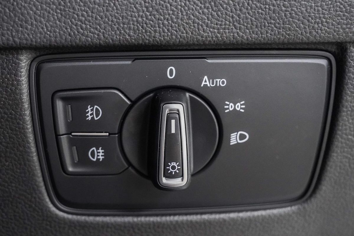 2023 Volkswagen Passat 206TSI R-Line B8