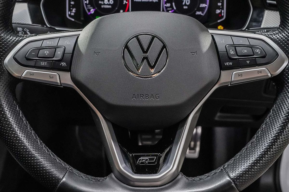 2023 Volkswagen Passat 206TSI R-Line B8