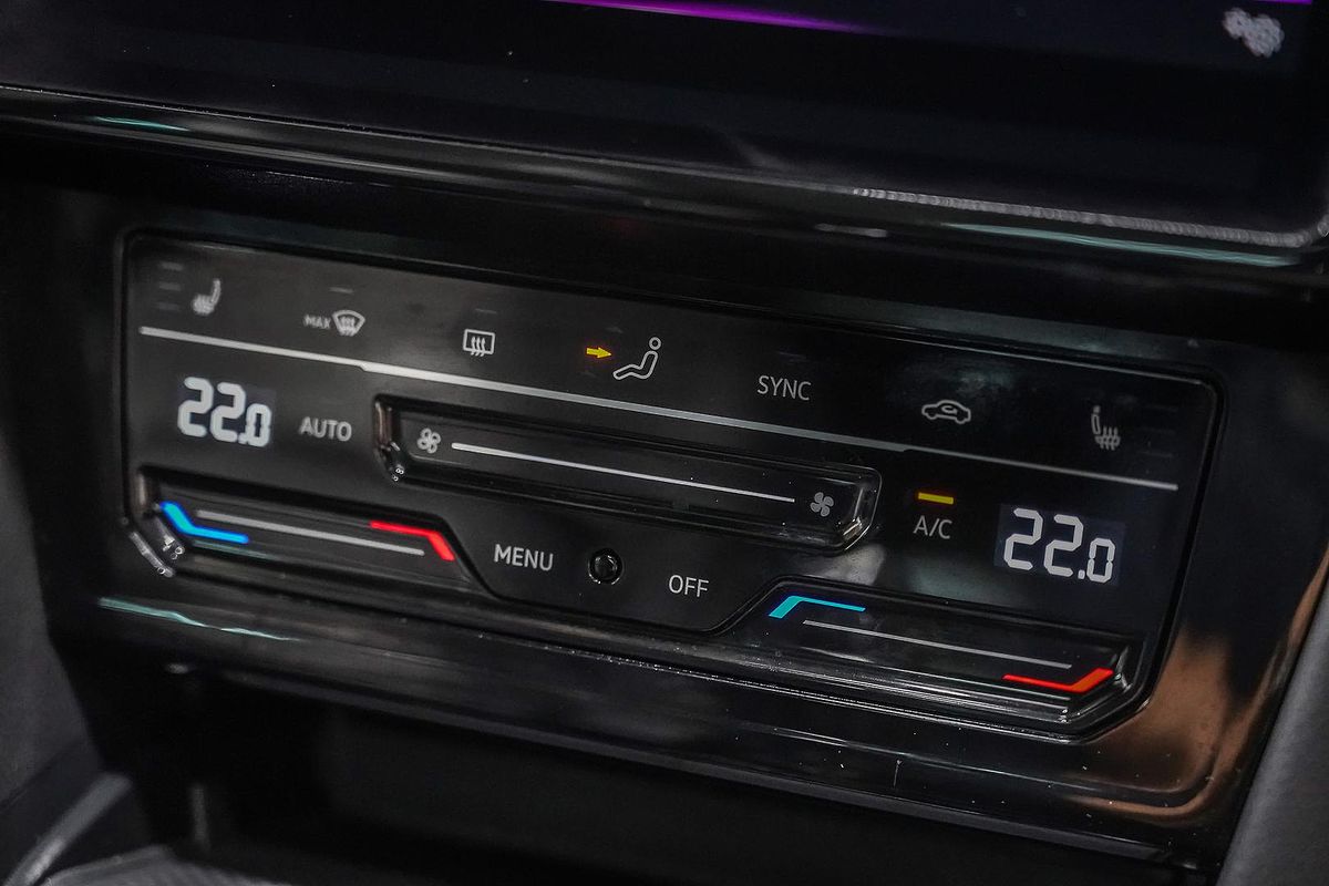 2023 Volkswagen Passat 206TSI R-Line B8
