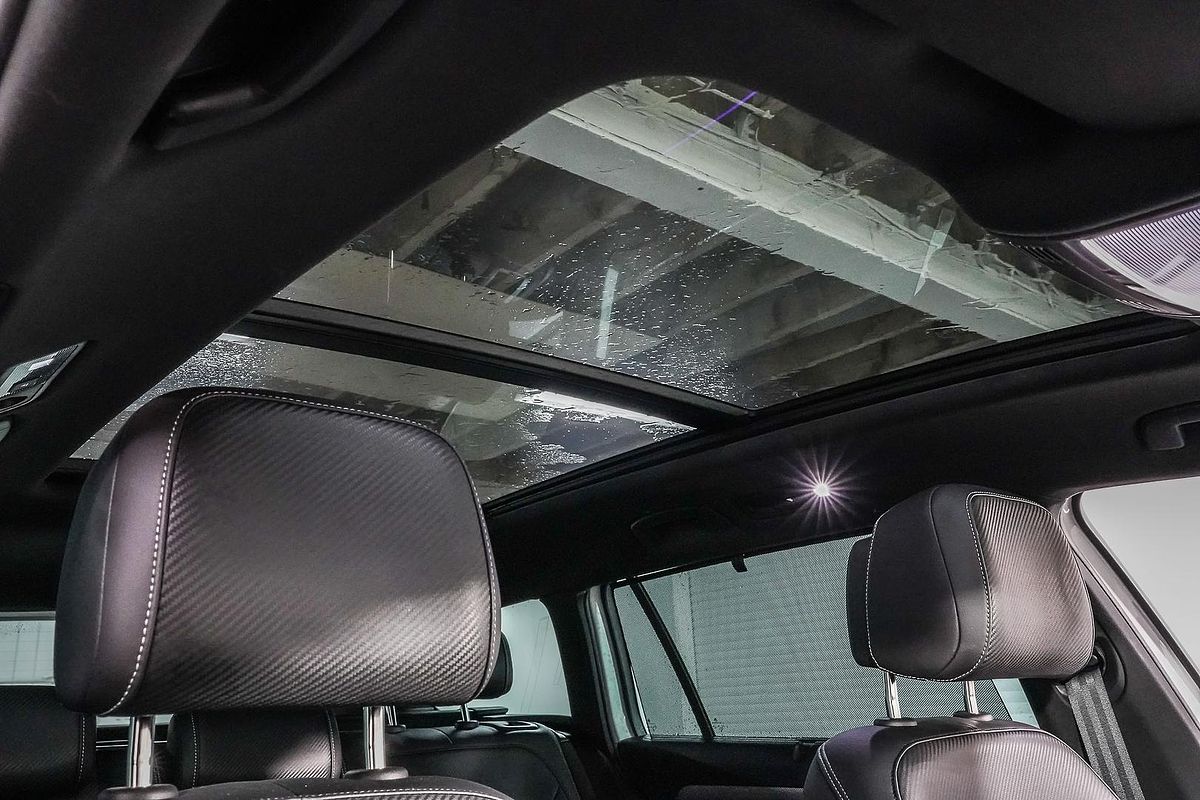 2023 Volkswagen Passat 206TSI R-Line B8