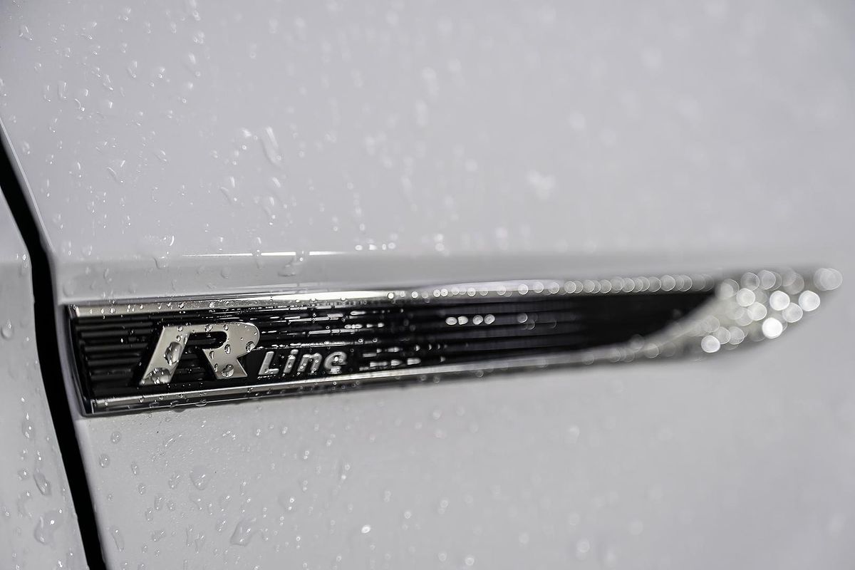 2023 Volkswagen Passat 206TSI R-Line B8