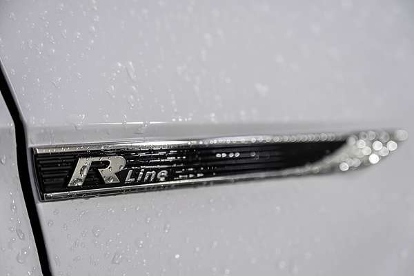 2023 Volkswagen Passat 206TSI R-Line B8