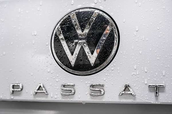 2023 Volkswagen Passat 206TSI R-Line B8