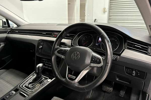 2021 Volkswagen Passat 206TSI R-Line B8