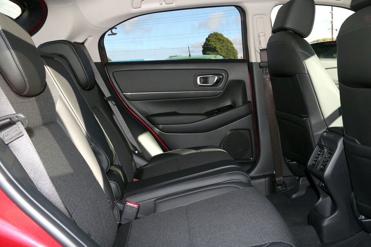 2023 Honda HR-V e:HEV L