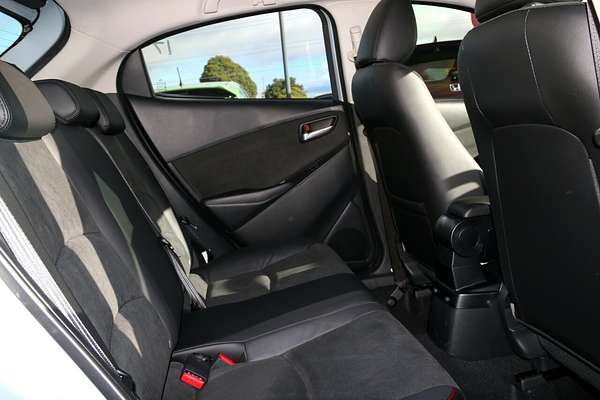 2025 Mazda 2 G15 GT DJ Series