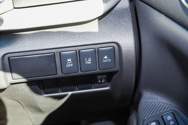 2024 Mitsubishi Eclipse Cross LS YB