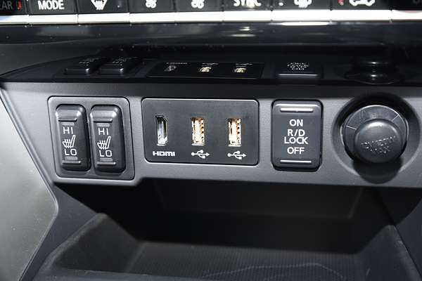2025 Mitsubishi Pajero Sport Exceed QG