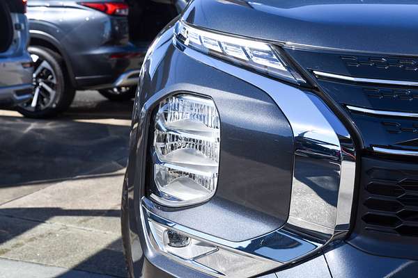 2024 Mitsubishi Outlander LS ZM