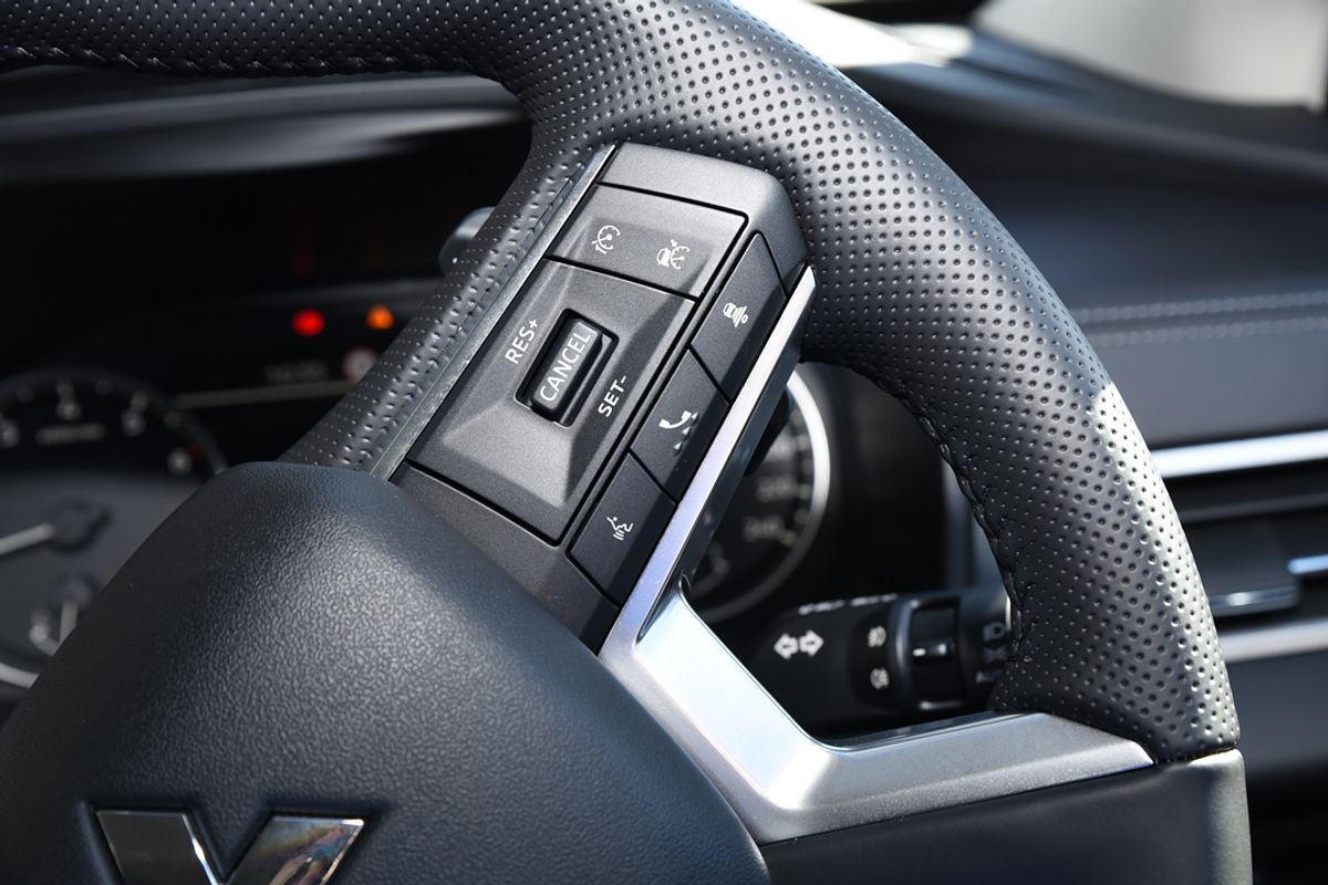 2024 Mitsubishi Outlander LS ZM