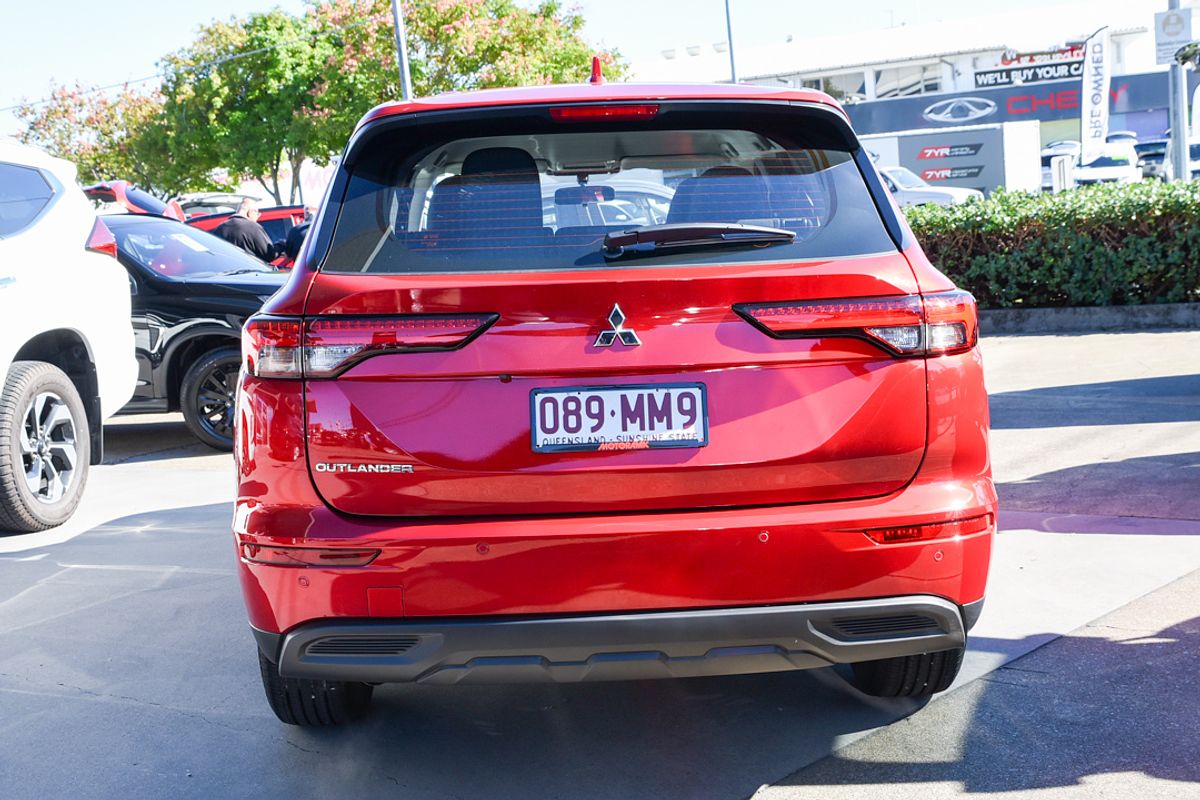 2024 Mitsubishi Outlander ES ZM