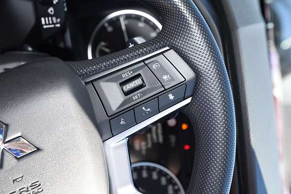 2024 Mitsubishi Outlander ES ZM