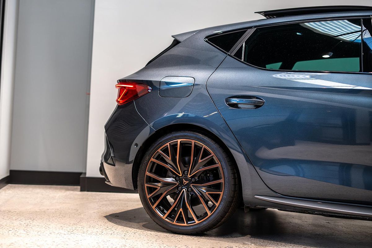 2024 CUPRA Leon VZx KL