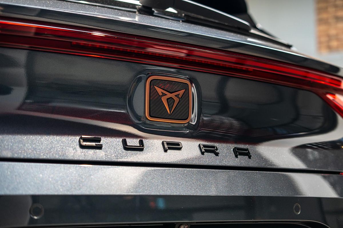 2024 CUPRA Leon VZx KL