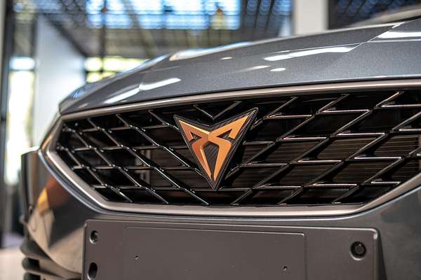 2024 CUPRA Leon VZx KL