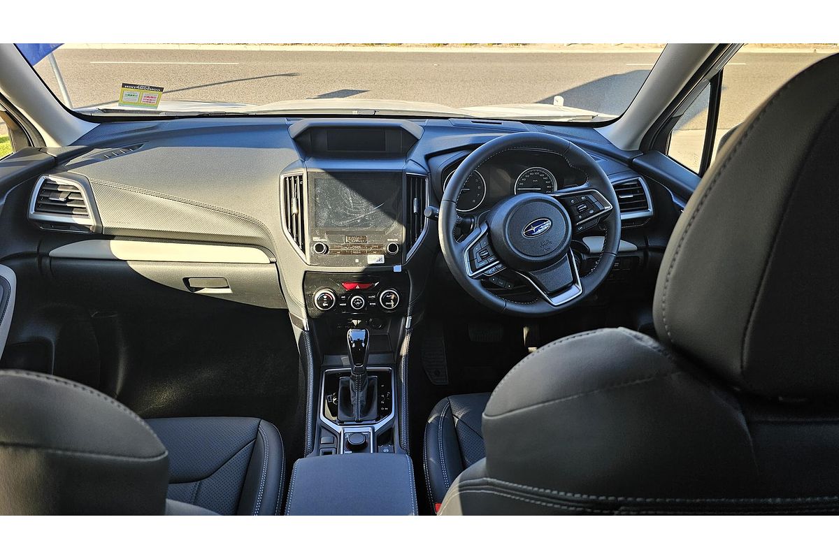 2024 Subaru Forester 2.5i Luxury Special Edition S5