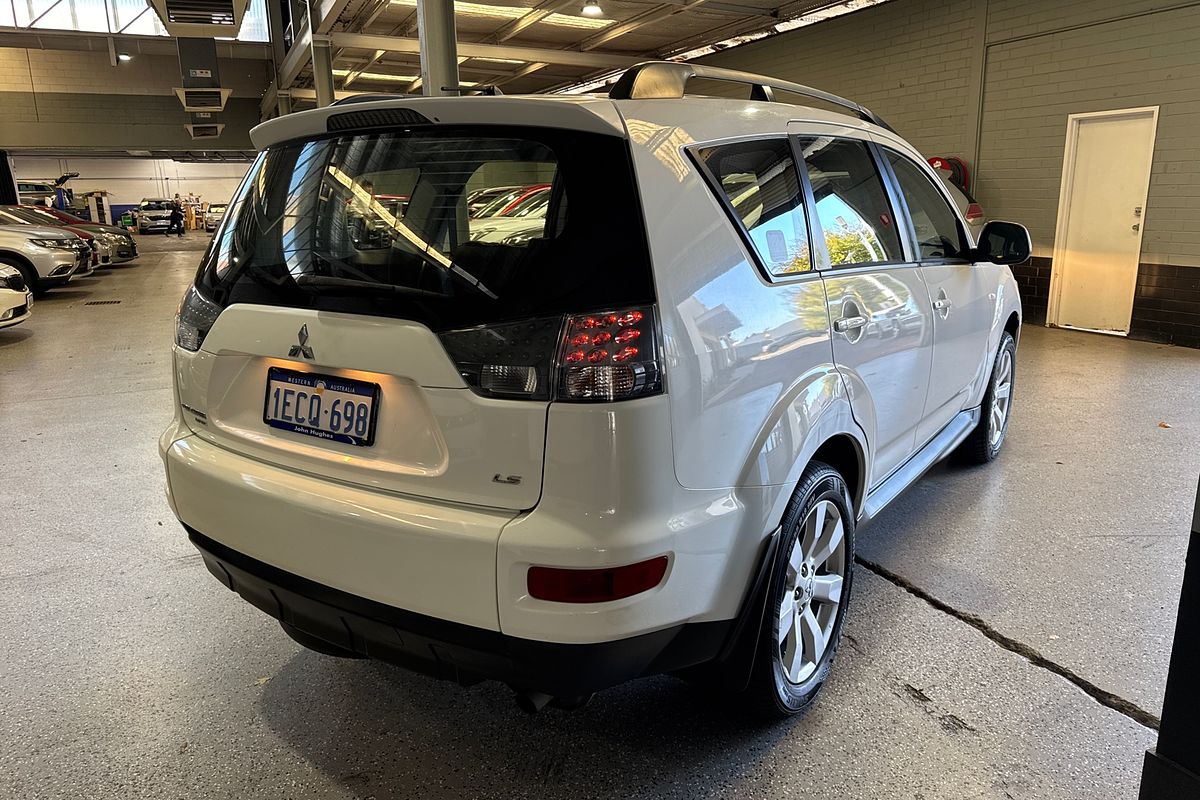 2012 Mitsubishi Outlander LS ZH