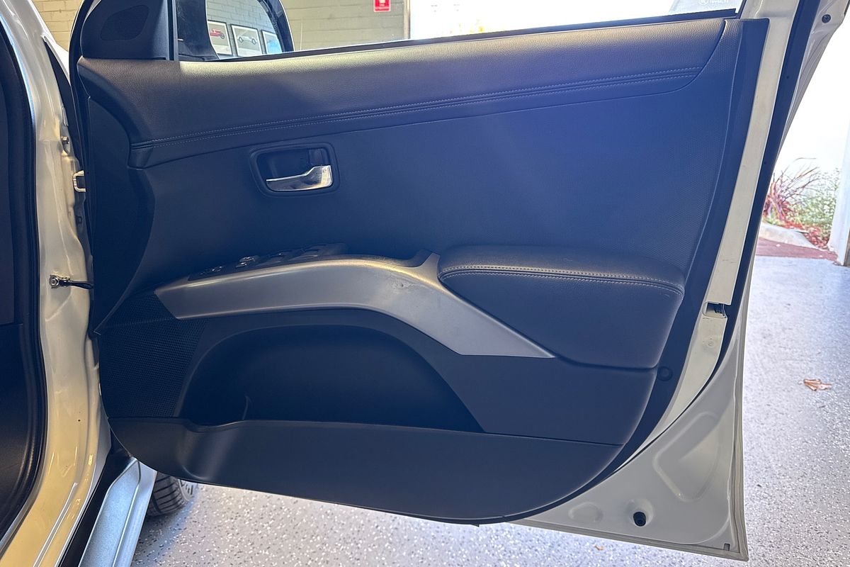 2012 Mitsubishi Outlander LS ZH