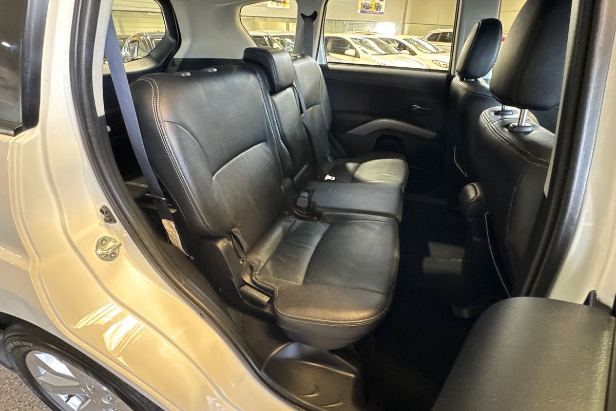 2012 Mitsubishi Outlander LS ZH