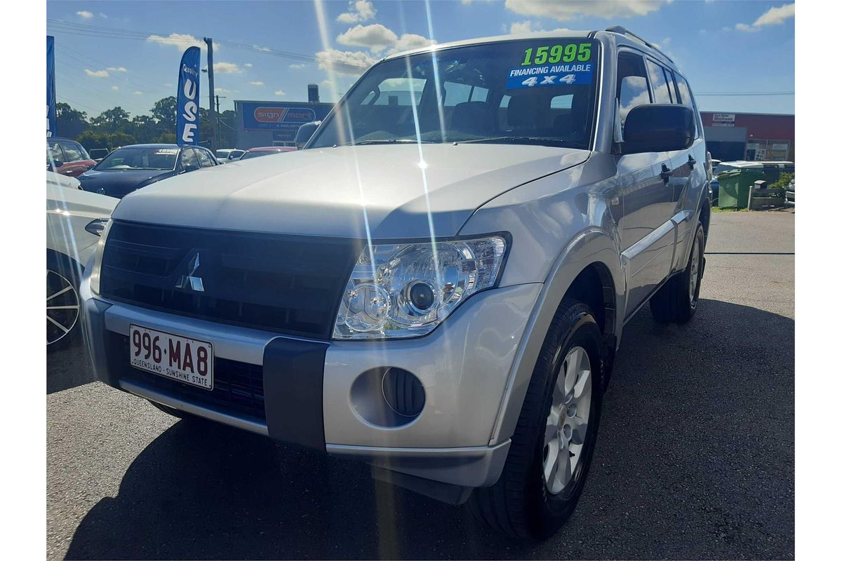 2010 Mitsubishi PAJERO GLX LWB (4x4) NT MY10
