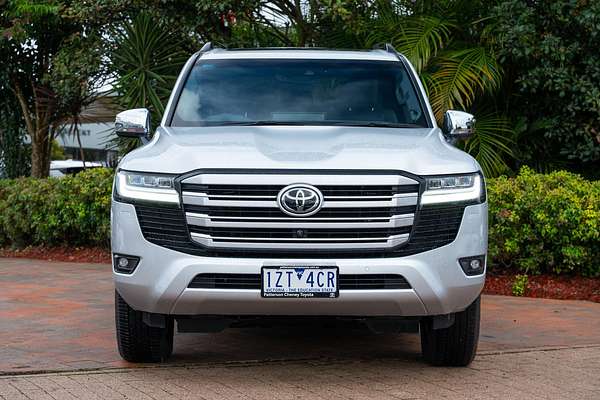 2024 Toyota Landcruiser Sahara FJA300R
