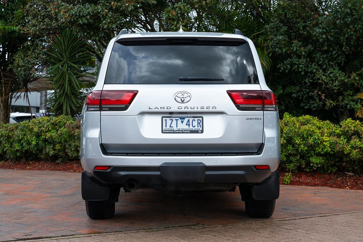 2024 Toyota Landcruiser Sahara FJA300R