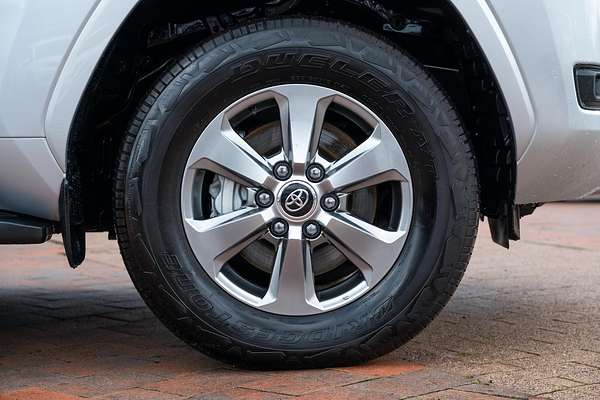 2024 Toyota Landcruiser Sahara FJA300R