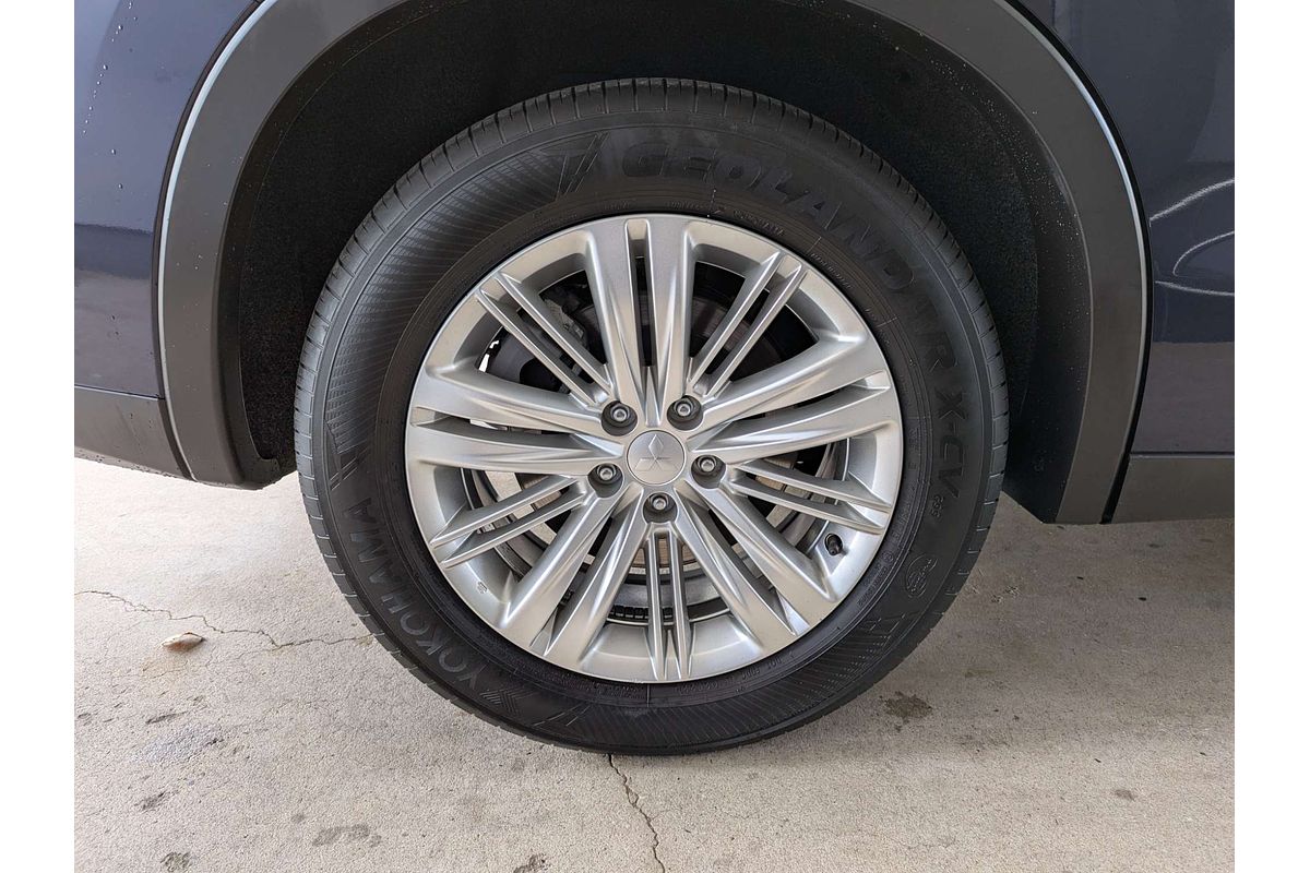 2022 Mitsubishi Outlander LS ZM
