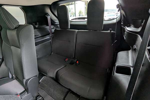 2022 Mitsubishi Outlander LS ZM