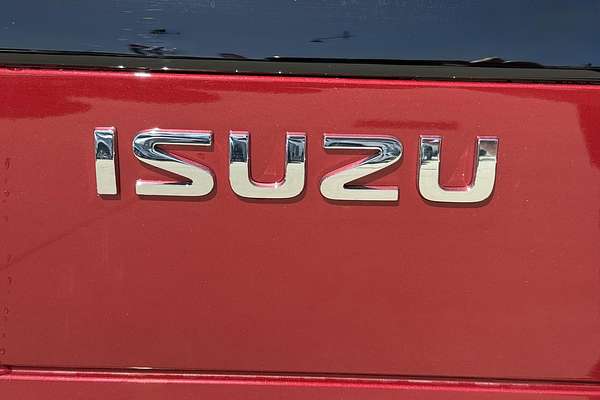 2025 Isuzu MU-X LS-T