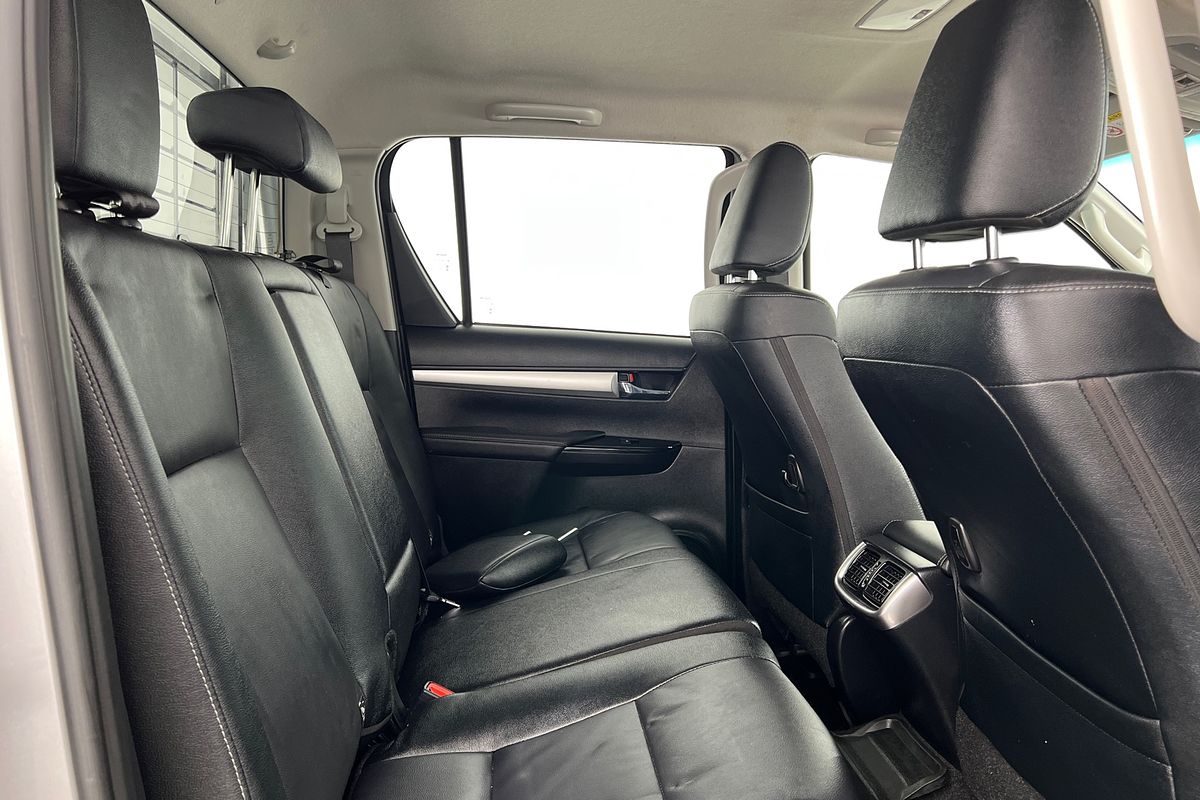2021 Toyota Hilux SR5 GUN126R 4X4