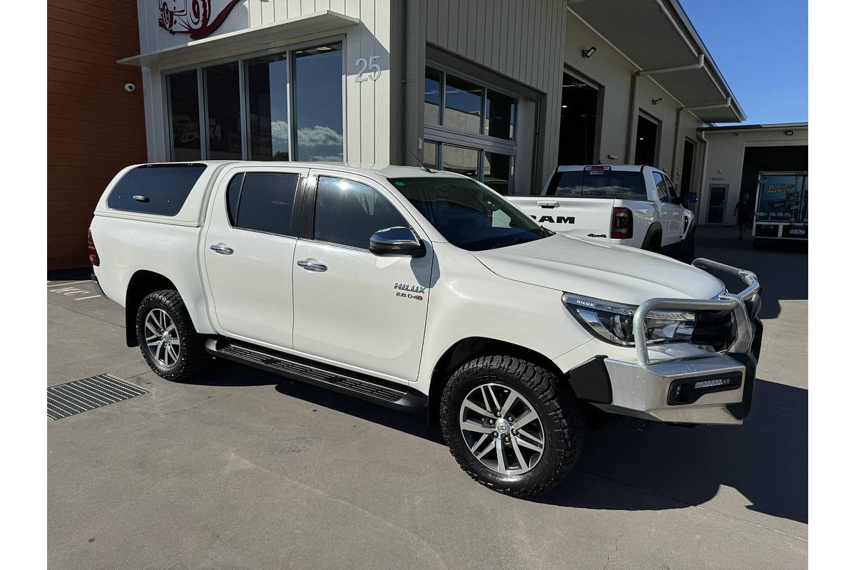 2019 Toyota HILUX SR5 DUAL CAB GUN126R
