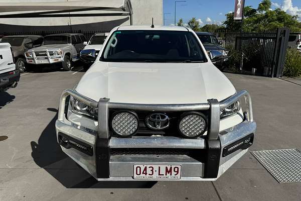 2019 Toyota HILUX SR5 DUAL CAB GUN126R