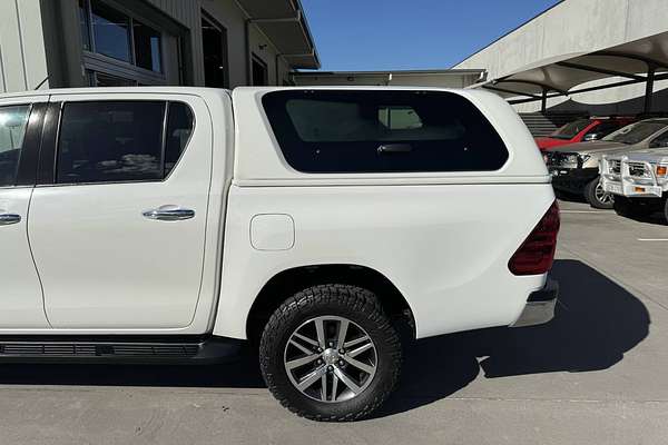 2019 Toyota HILUX SR5 DUAL CAB GUN126R