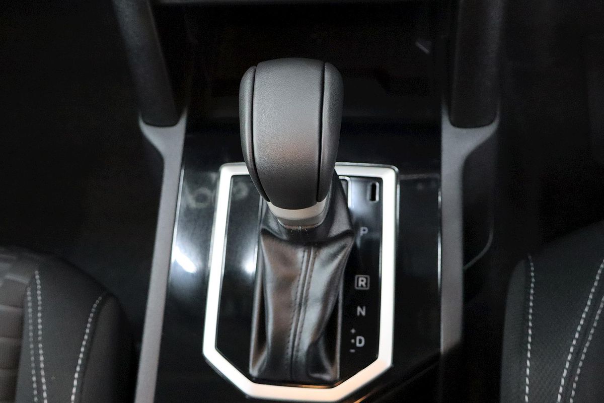 2024 Mitsubishi Triton GLS MV 4X4